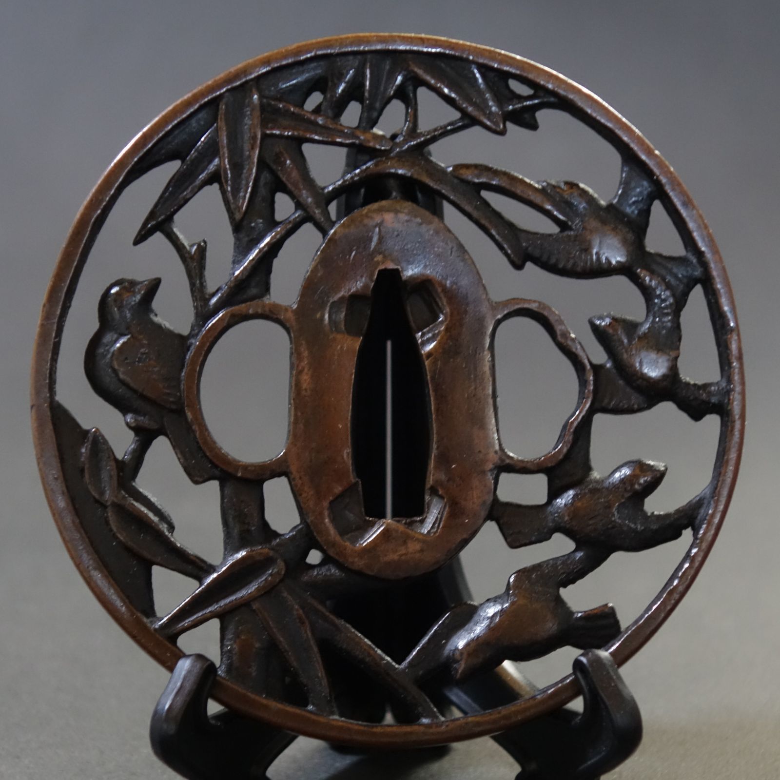 鍔 【 素銅地 竹に雀透鍔 】 日本刀 刀装具 鐔 骨董 古美術 Ac25042301