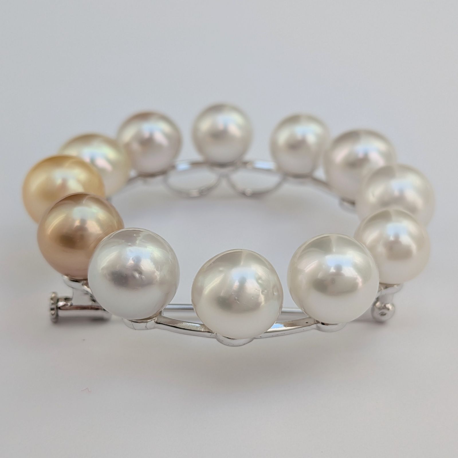 南洋真珠 ブローチ サークル 白蝶パール ゴールデンパール シルバー SV