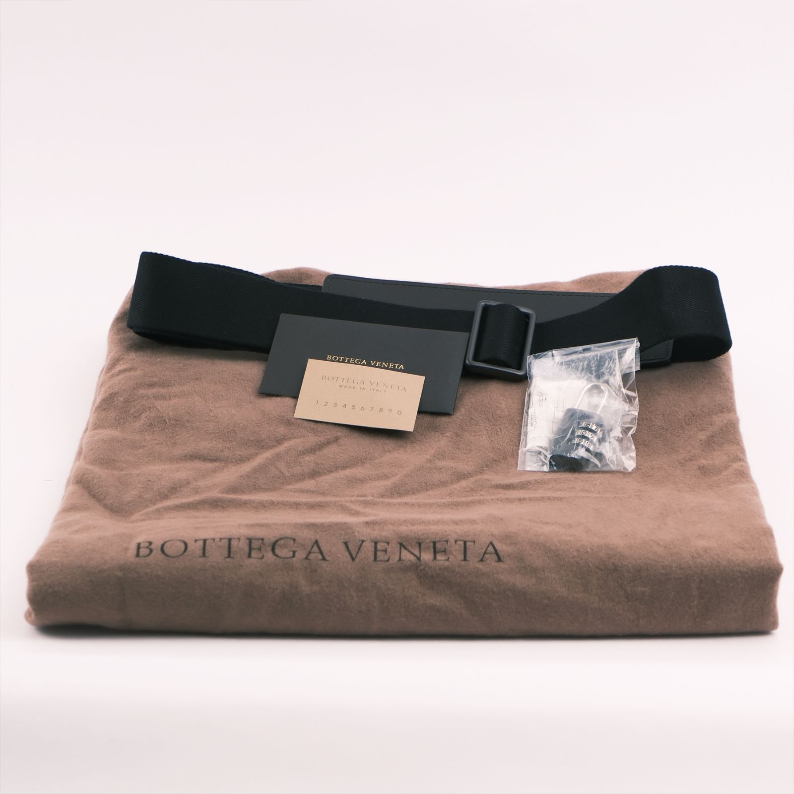 中古】【未使用品】Bottega Venetaイントレチャートレザーボストン 