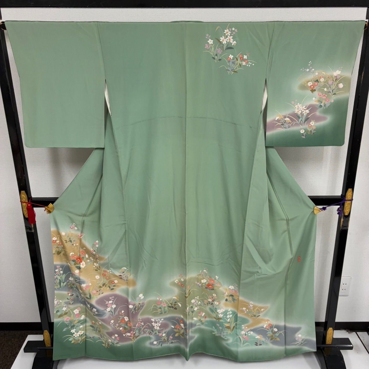 付下げ 作家物 友禅 金彩 裄66.5 紋無し 金彩 上品な花 訪問着 正絹