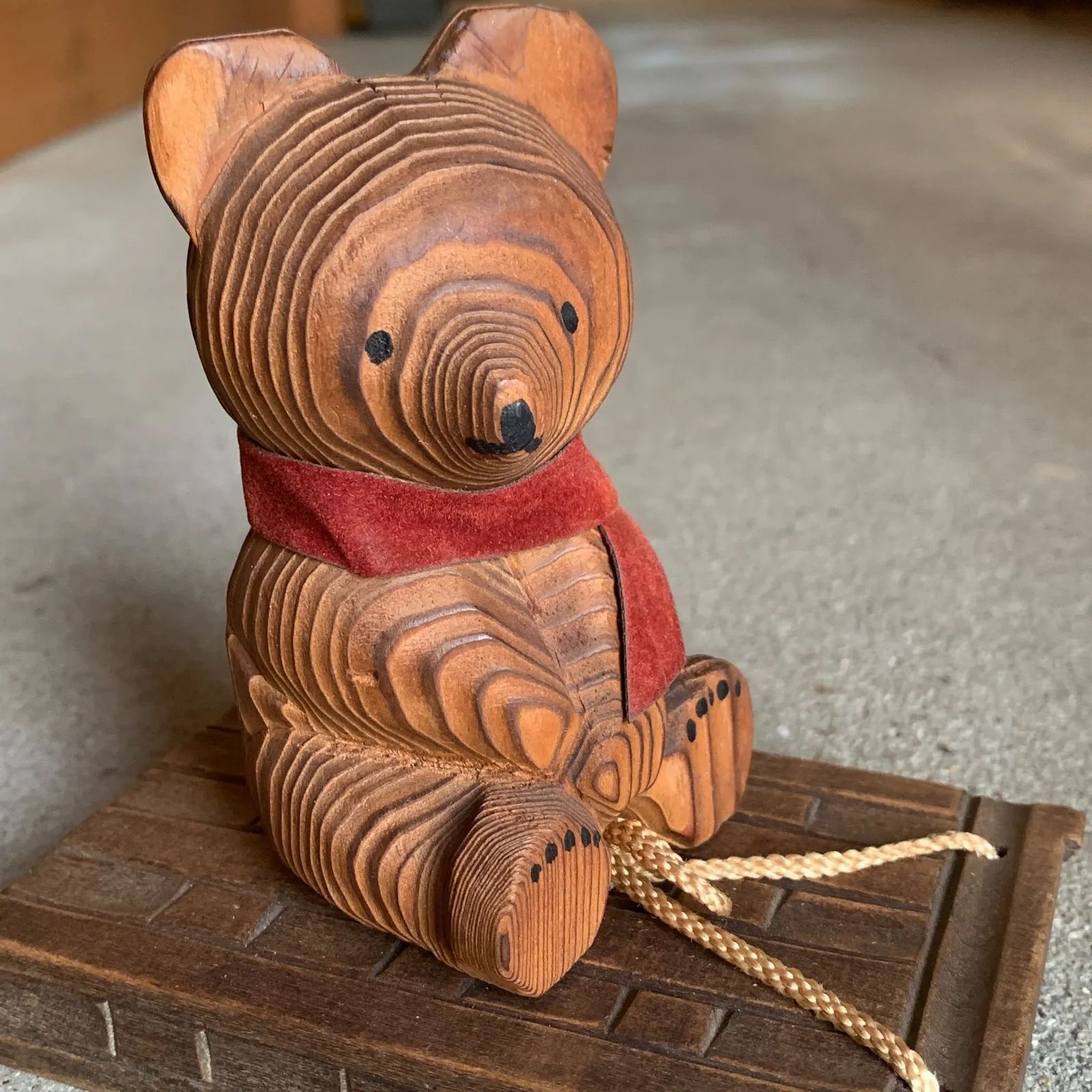 熊ボッコ ソリ 工芸品 北海道 オブジェ 置物 熊ぼっこ 木彫り /HM-0167