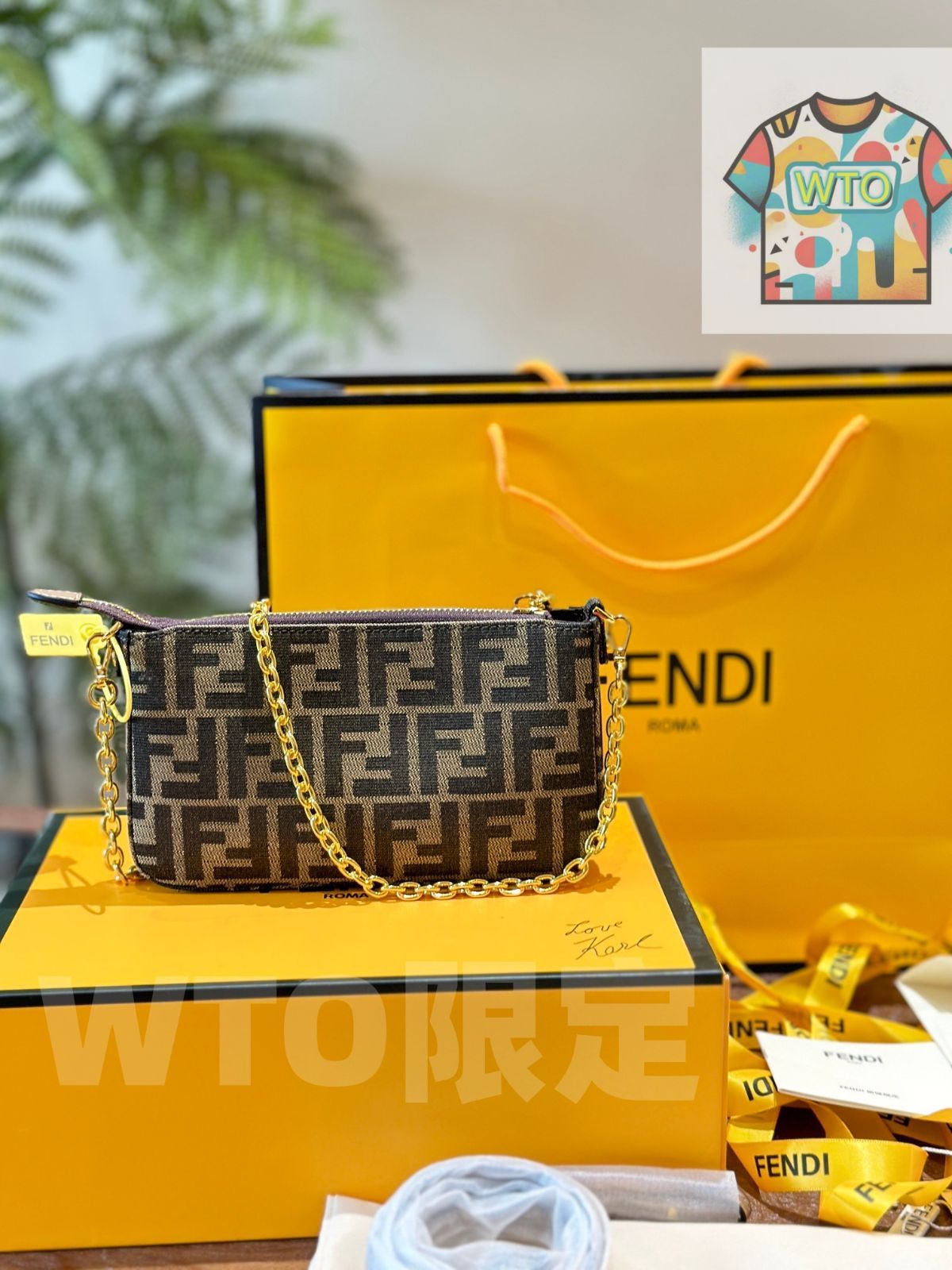 ぷてぃ商品！ Amazon | 壁紙 のり付き クロス MOOMIN ムーミン JQ3 ∴CC-FE76693