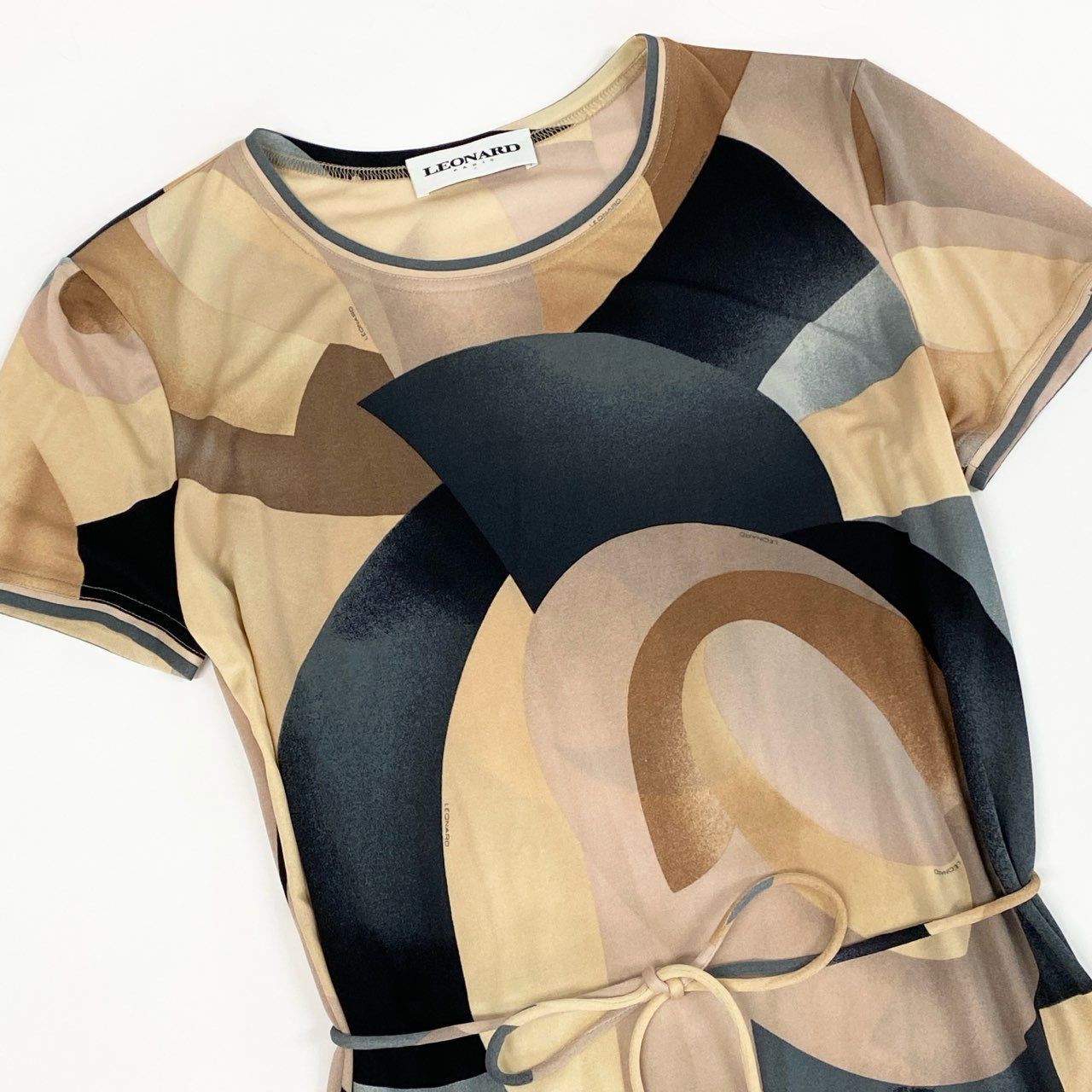 新品タグ付き⭐︎LEONARDレオナール　インポートラインワンピース ワンピース｜レオナール 公式オンラインショップ