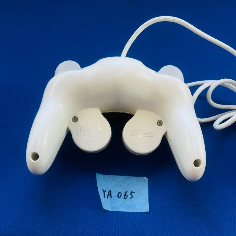 ◇YA065【限定カラー】 ニンテンドー ゲームキューブ コントローラー