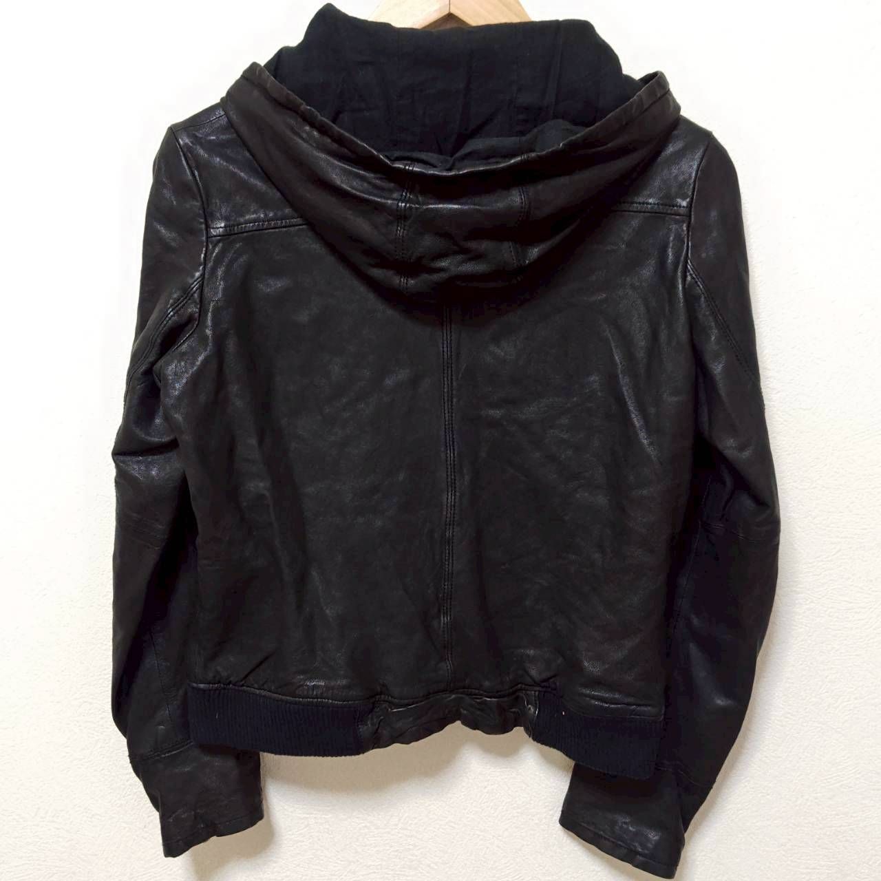 カジュアルコーデに◎【SHIPS】シップス リアル レザー ジャケット 羊