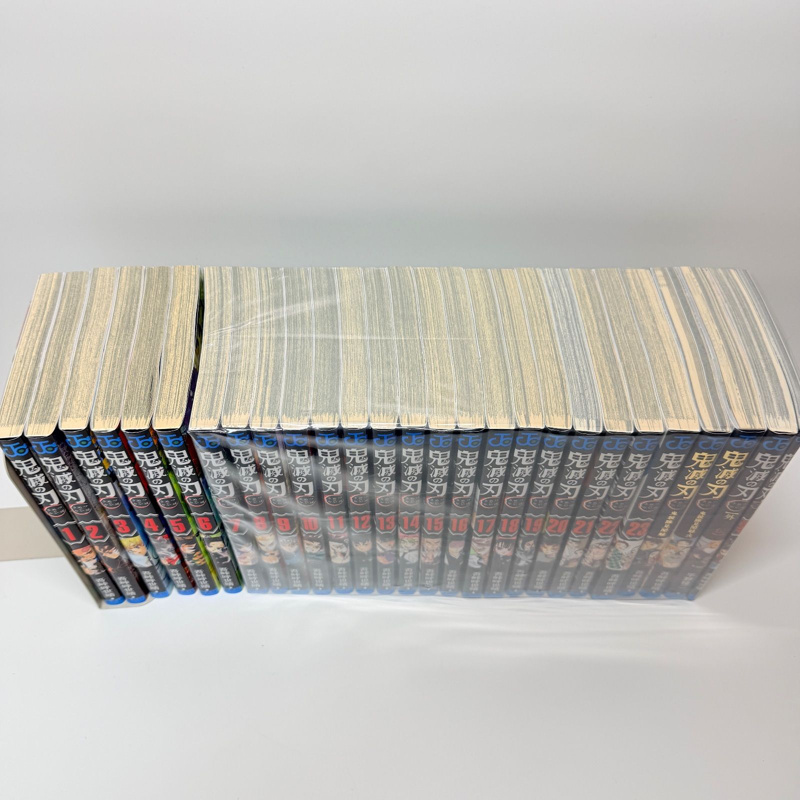 鬼滅の刃 全巻セット 1-23+ｶﾞｲﾄﾞﾌﾞｯｸ3冊+外伝 - メルカリ