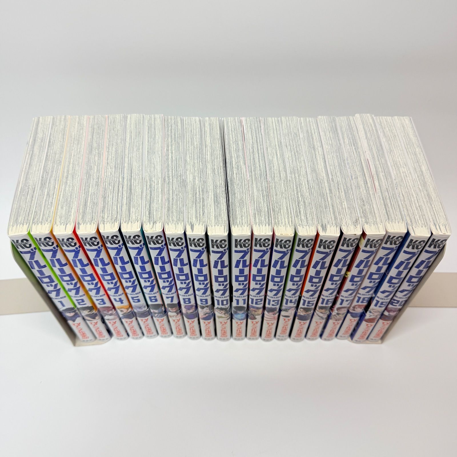 ブルーロック　1-20巻セット　化粧箱付き ブルーロック 1-20巻ｾｯﾄ 化粧箱付き - メルカリ