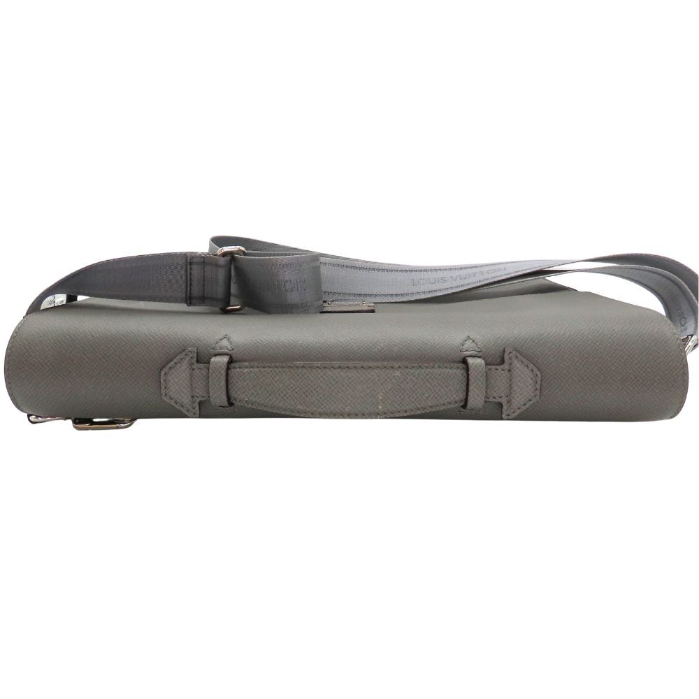 中古】LOUIS VUITTON ルイヴィトン M32641 ヴェシリPM タイガ グレー