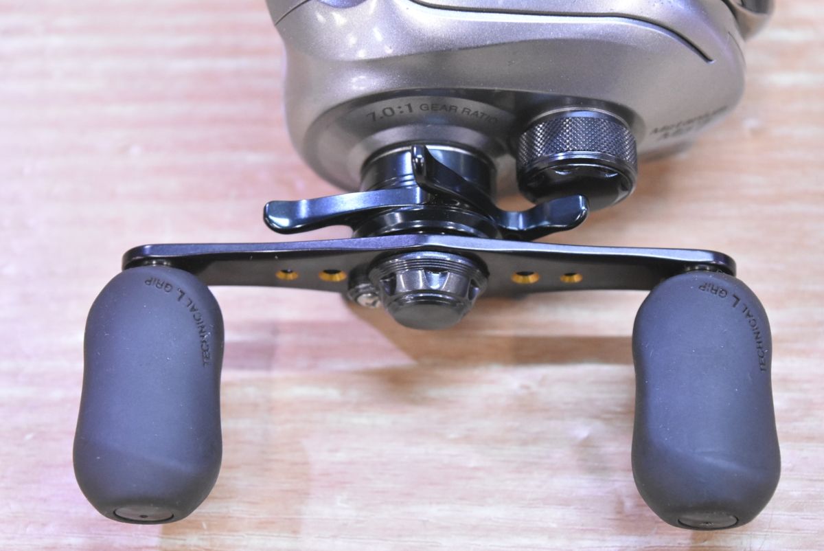 シマノ 07 メタニウム Mg7 左巻き ベイトリール SHIMANO nium Mg7