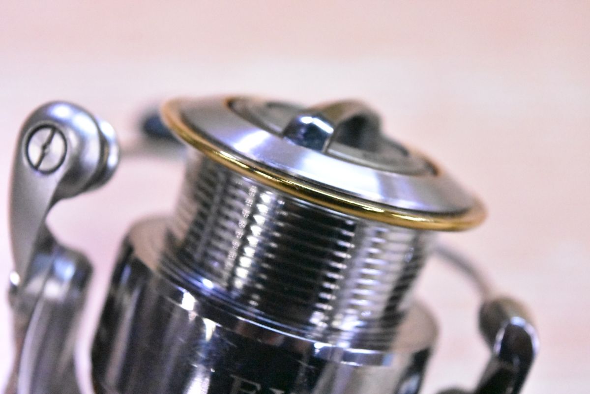 ダイワ 05 イグジスト 2508R DAIWA EXIST スピニングリール シーバス