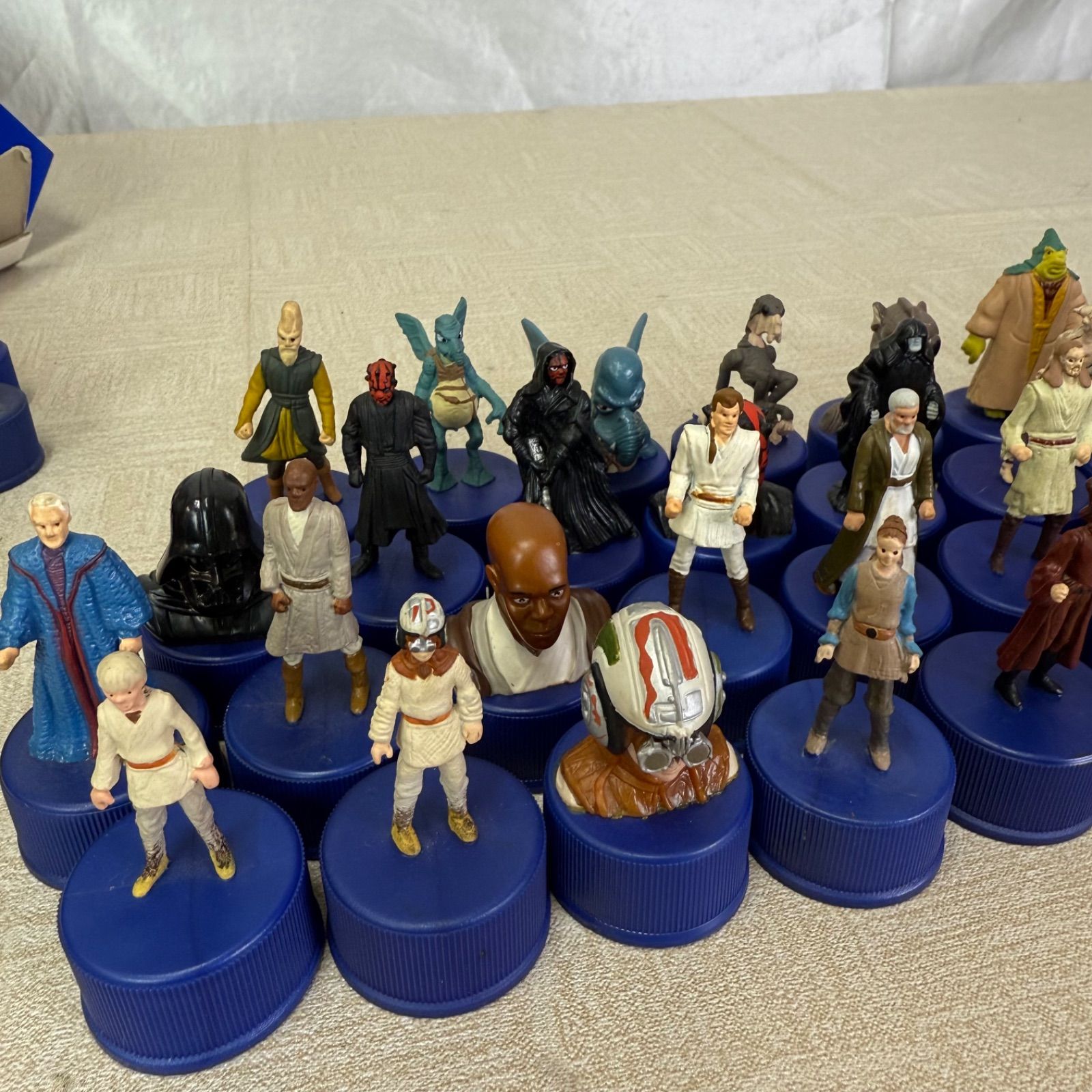 ペプシ スターウォーズ ボトルキャップ 108種 まとめ売り ペプシ スターウォーズ ボトルキャップ 108種 まとめ売り ペプシ