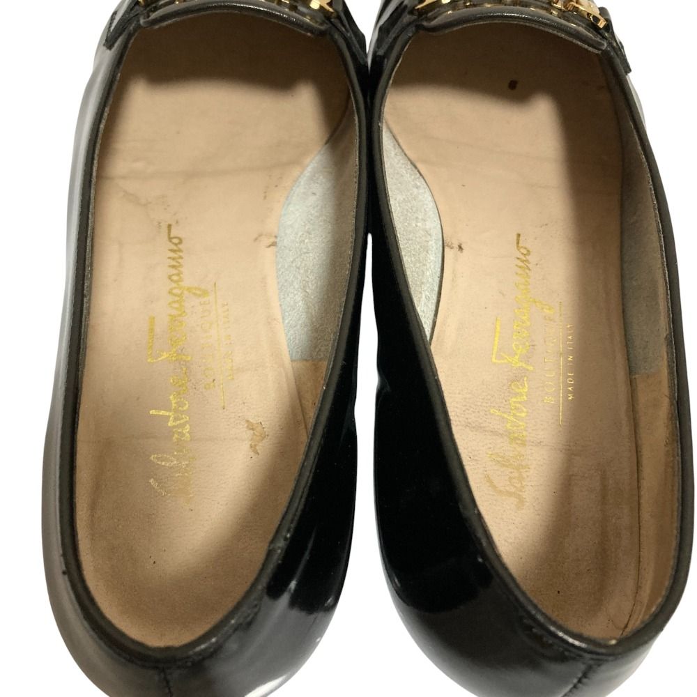 良品 Salvatore Ferragamo サルヴァトーレフェラガモ ヴァラ パテント