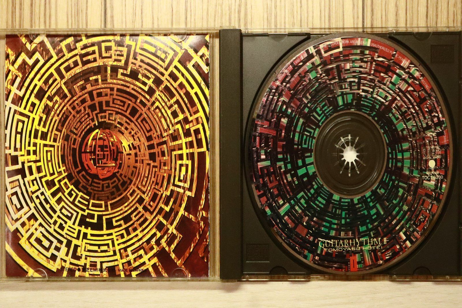 中古CD☆布袋寅泰/Tomoyasu Hotei□ GUITARHYTHM II 【TOCT6281/++++++