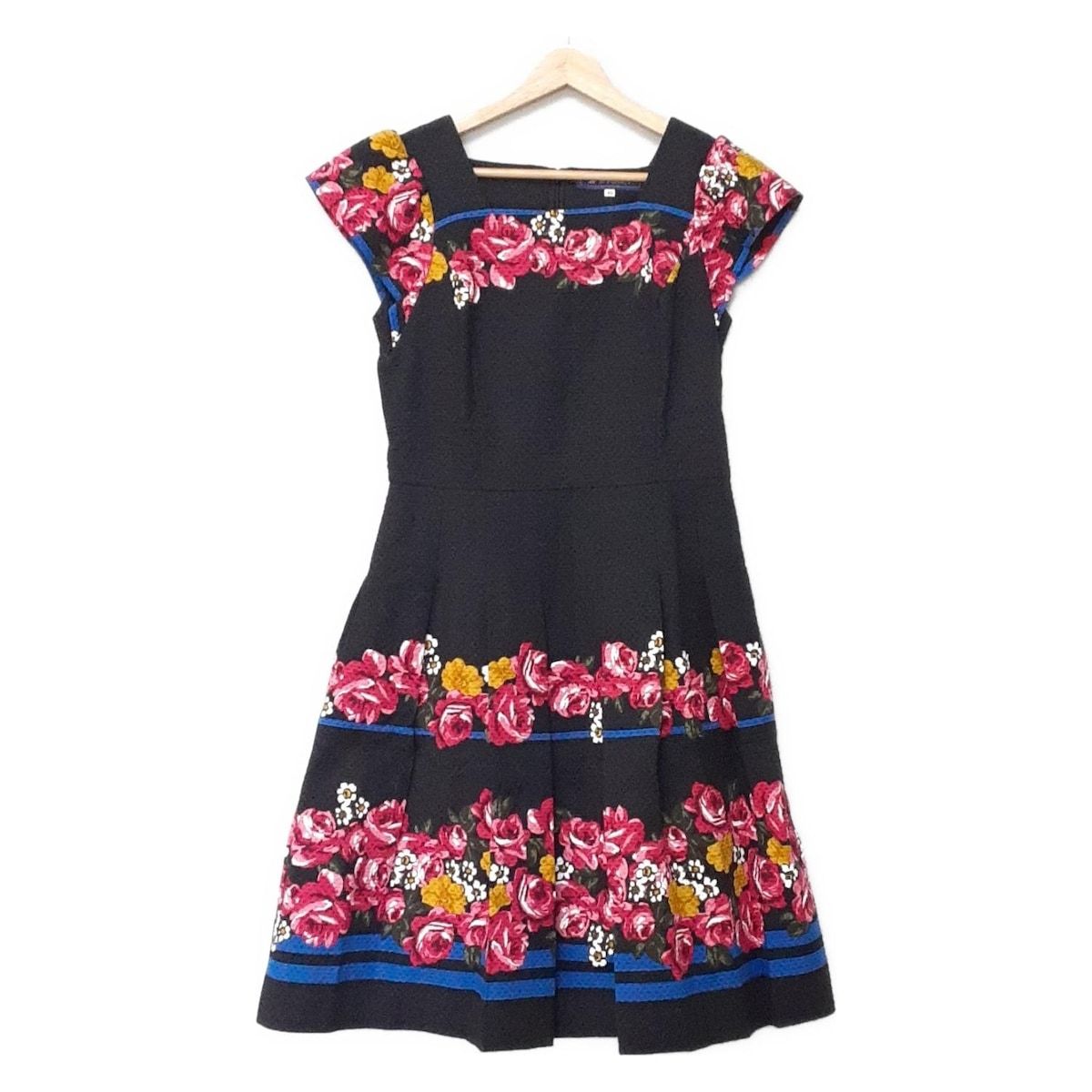 M'S GRACY 花柄 半袖ワンピース40サイズ M'S GRACY(エムズグレイシー) ワンピース サイズ40 M レディース美品