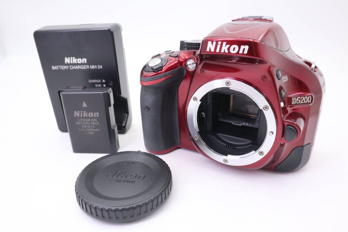 Nikon　D5200 レンズセット　ショット数6096回 Nikon D5200 レンズセット ショット数6096回 Nikon D5200 レンズセット