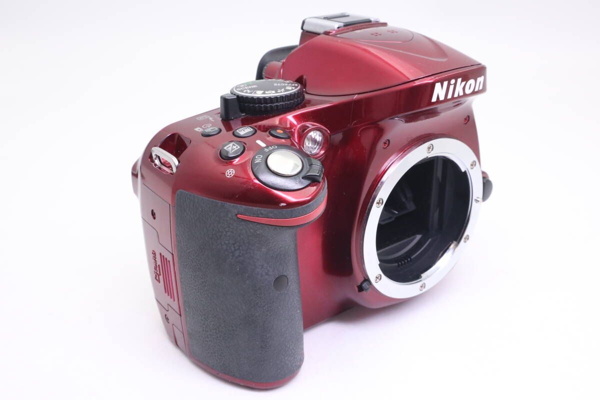 【訳あり】 シャッター数400回以下　Nikon ニコン D5200 ボディ 訳あり】 シャッター数400回以下 Nikon ニコン D5200 ボディ