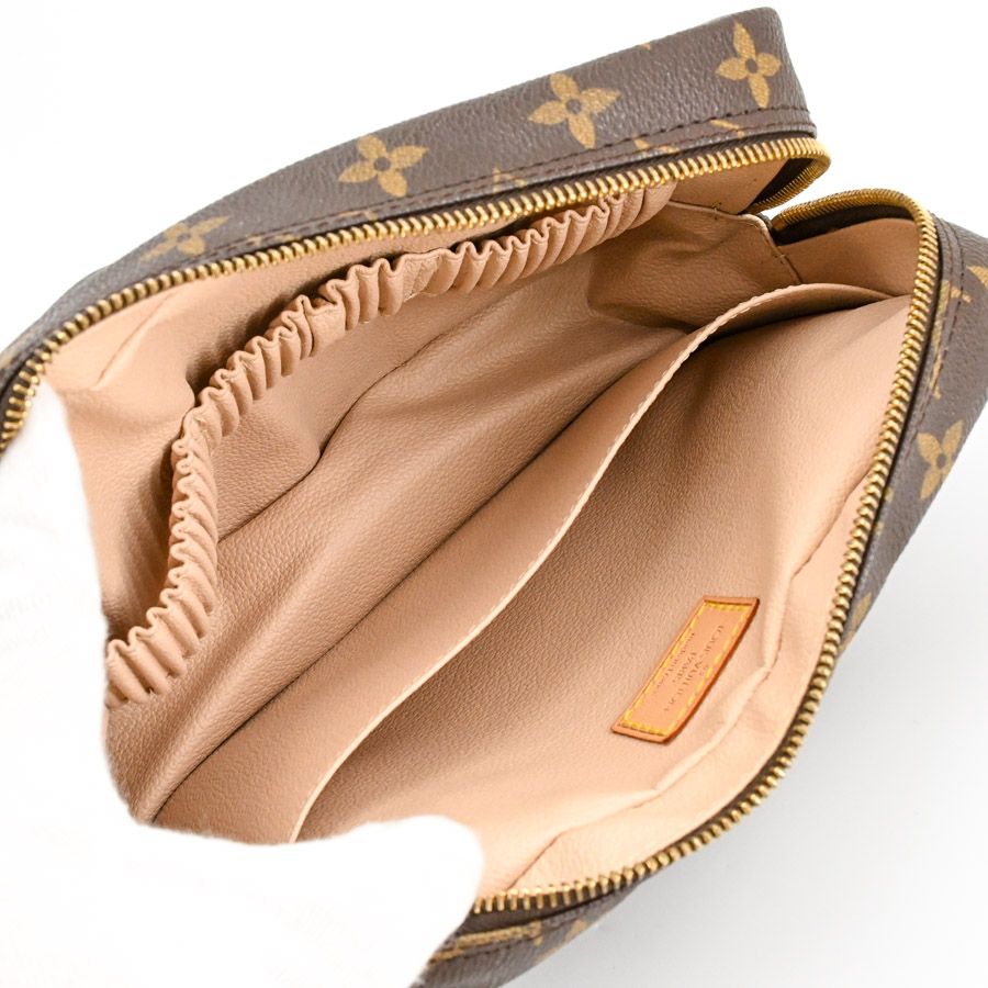 LOUIS VUITTON ルイヴィトン ポーチ トゥルーストワレット23 M47524