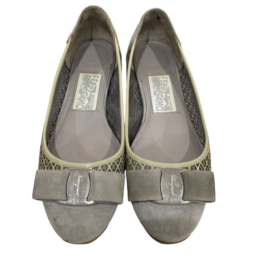 美品 Salvatore Ferragamo サルヴァトーレフェラガモ ヴァラリボン