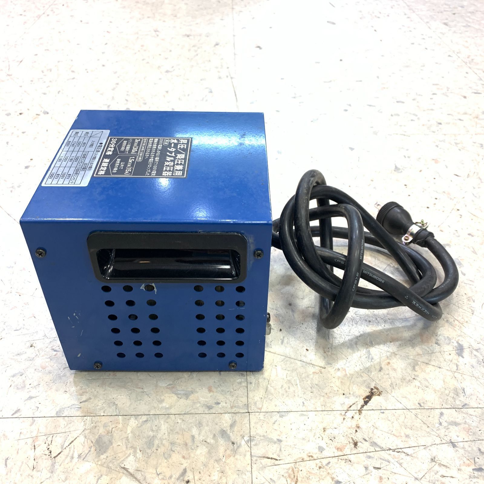 スズキッド ポータブル変圧器 STX-3QB STX-3QB トランスター SUZUKID 