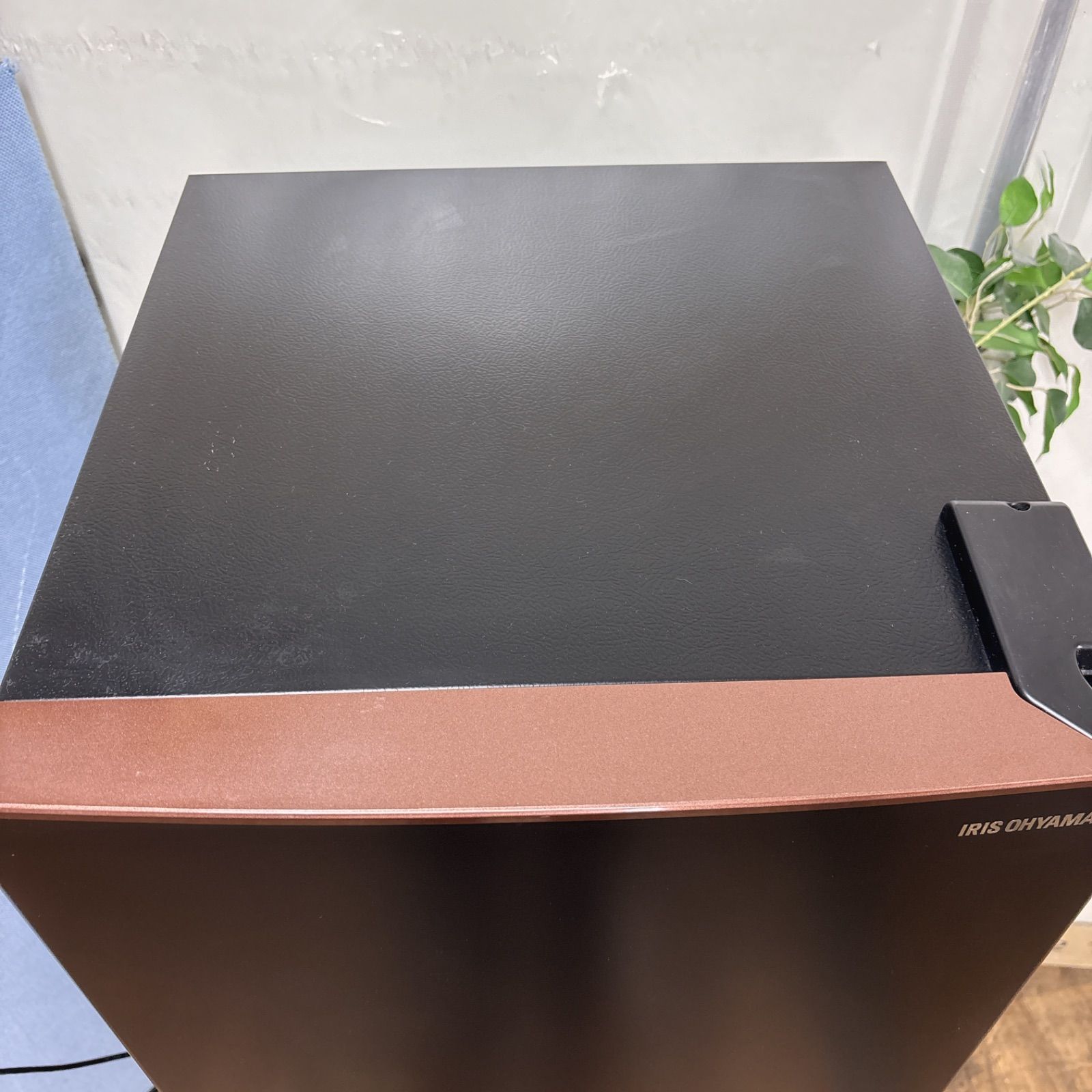 I352 🌈 名古屋市近郊配送設置無料！ 人気のブラック♪ アイリス