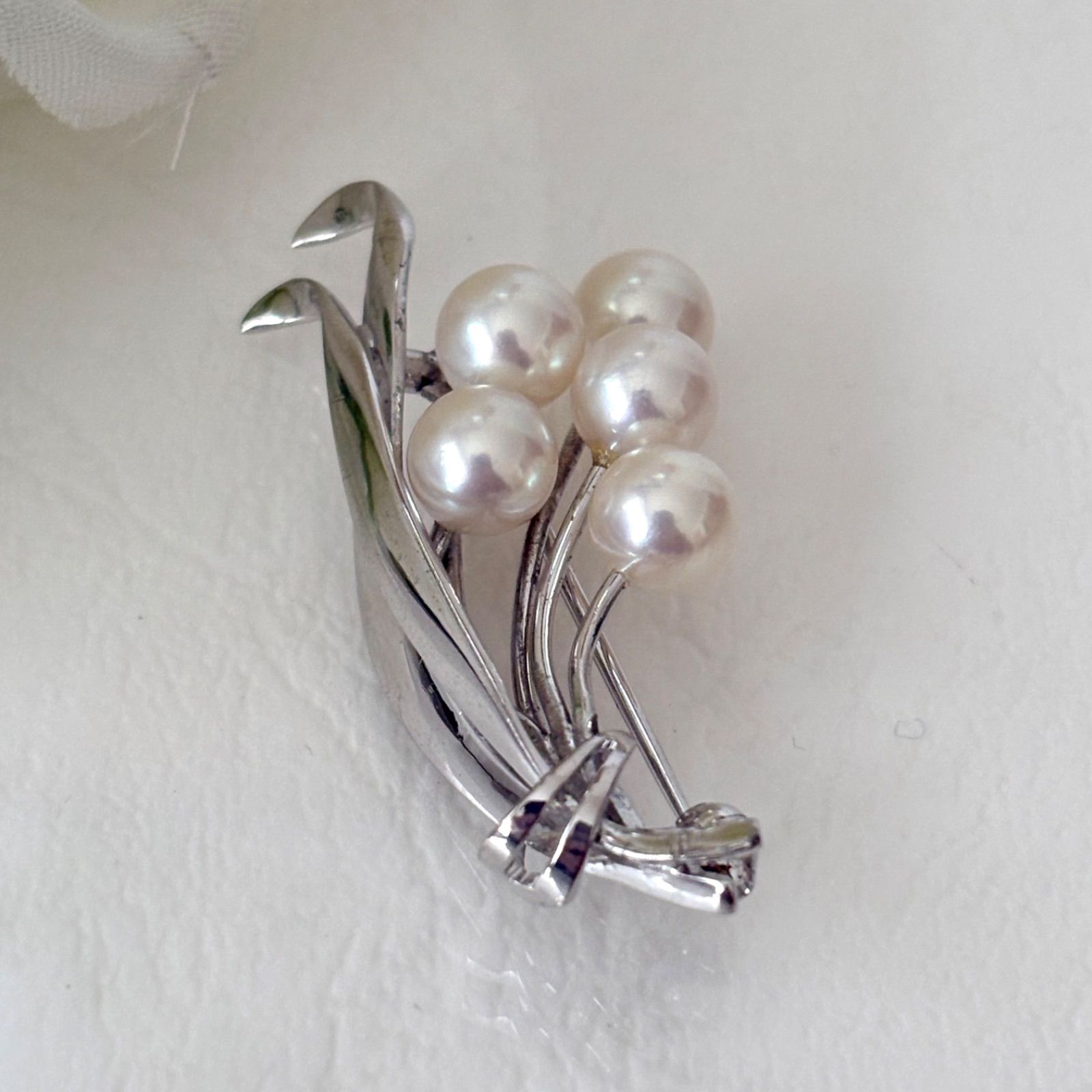 MIKIMOTO　シルバー　花束　ブローチ 056【ミキモト】シルバー パール ブローチ 花束デザイン - メルカリ