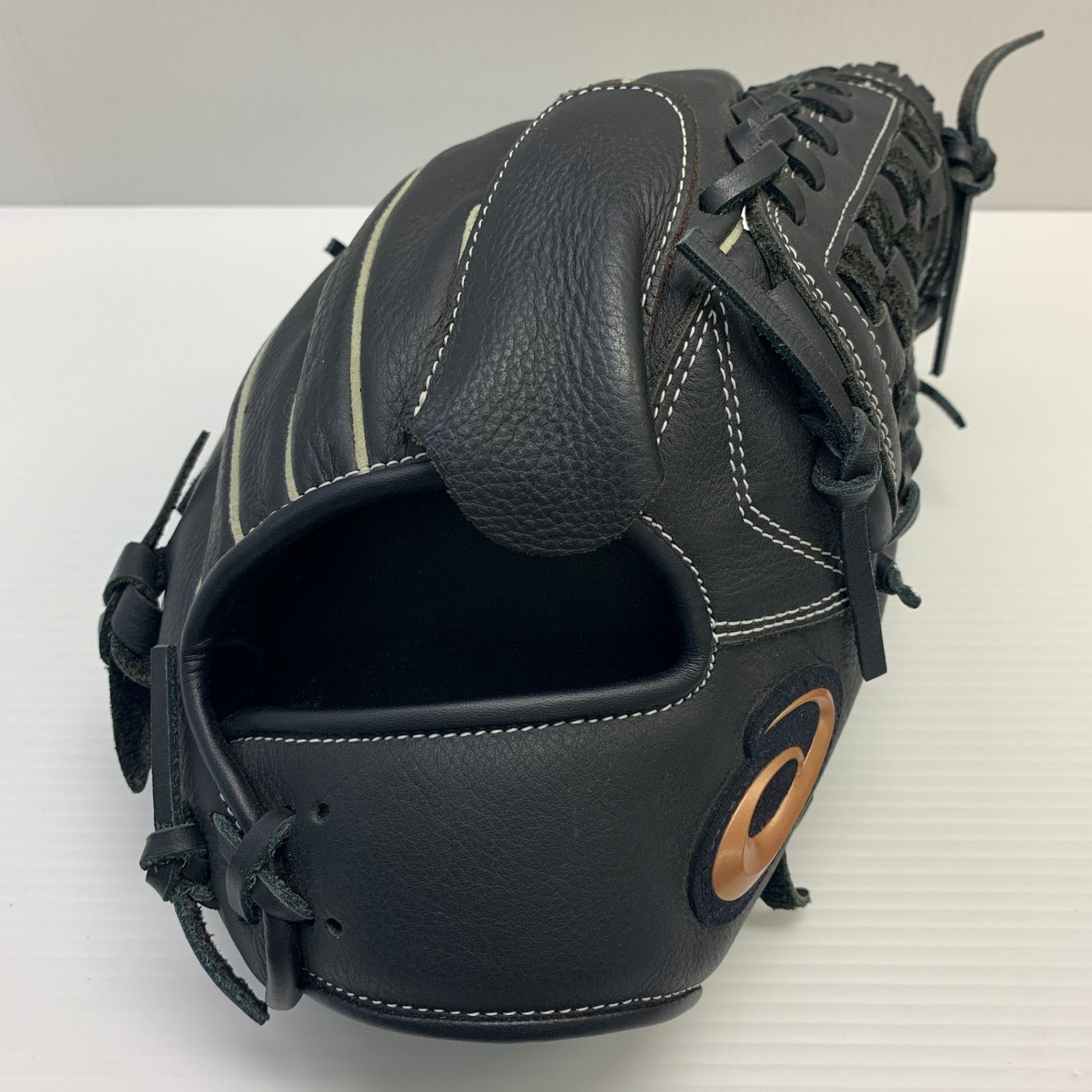 asics NEOREVIVE 軟式グローブ 黒　一塁手用【新品未使用】 asics NEOREVIVE 軟式グローブ 黒 一塁手用【新品未使用】 Amazon