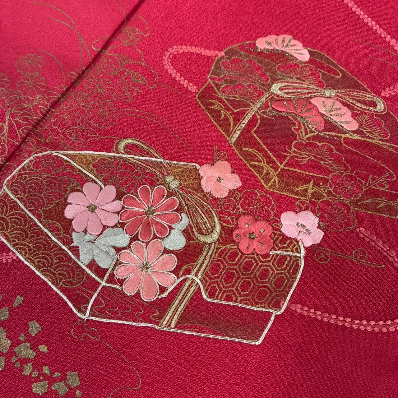 着物　訪問着　フルセット　付け下げ　正絹　手刺繍　絞り　金彩　赤　深紅　F2 着物 訪問着 フルセット 付け下げ 正絹 手刺繍 絞り 金彩 赤 深紅 F2