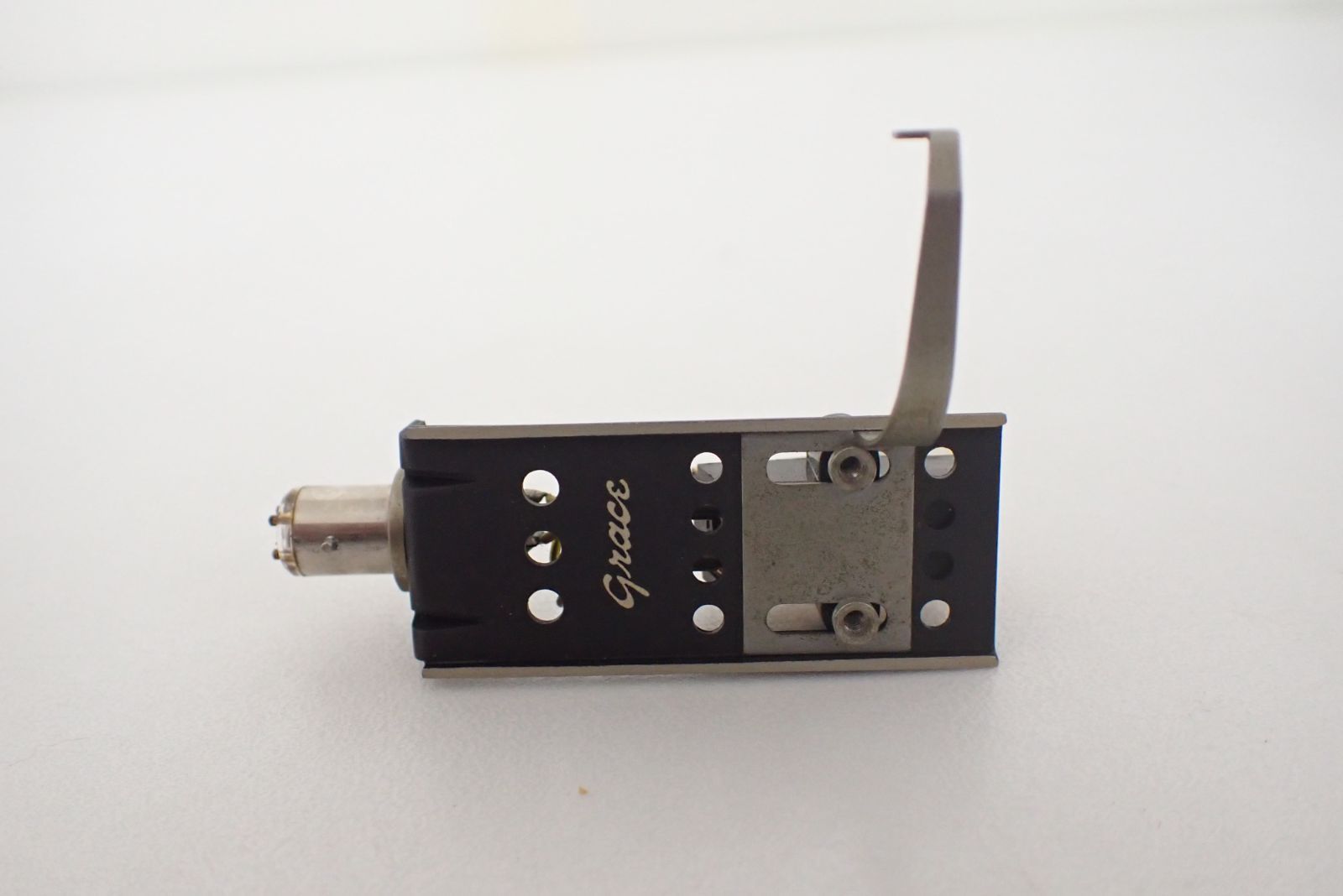 GRACE レコードカートリッジ ヘッドシェル付 ∴ GRACE F-8 カートリッジ ヘッドシェル付 - メルカリ