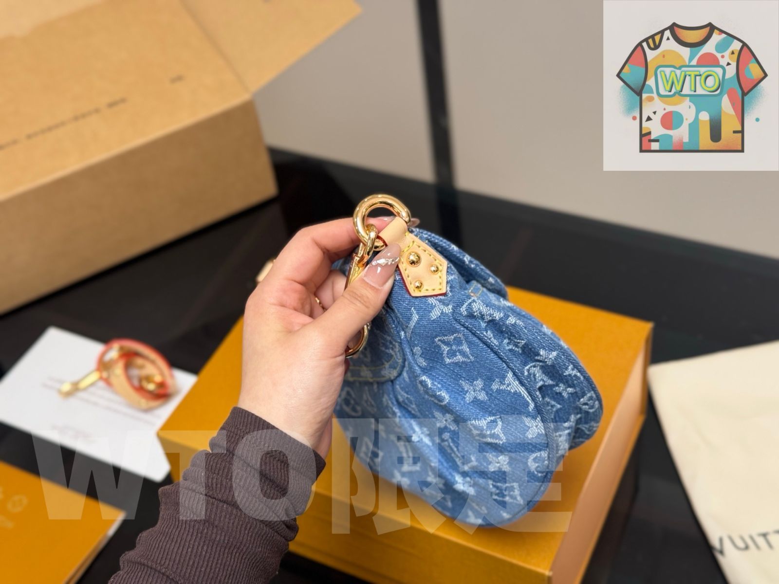 今日特価】Louis Vuitton Denim Inflatables ルイ ヴィトン デニム