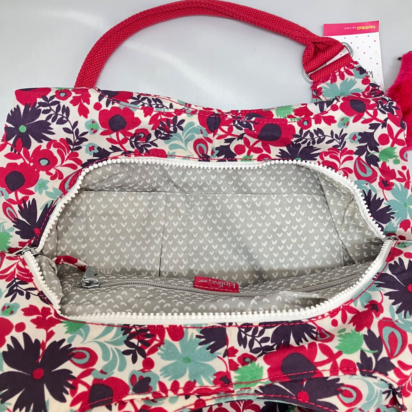 新品・未使用品】キプリング KIPLING チャーム付き ショルダーバッグ 