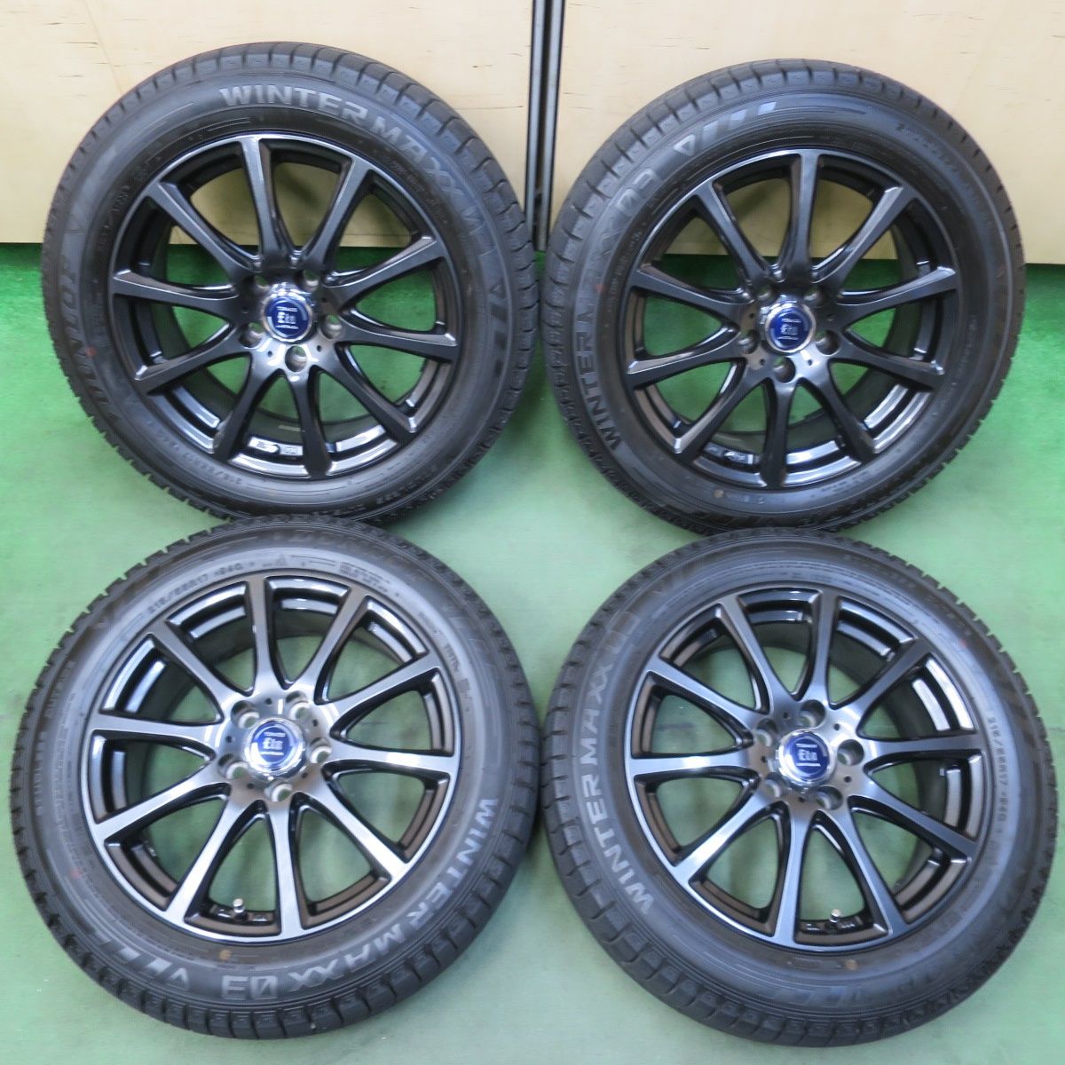 【超美品バリ溝 】215/55R/17 スタッドレス ダンロップ WM 4本 バリ溝 215/55R17 DUNLOP スタッドレス 2020年 ③ ダンロップ