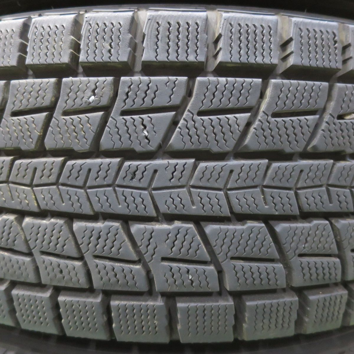 225/60R/17 スバル純正ホ付きタイヤ✖️4 バリ溝スタッドレスタイヤ 225/60R/17 スバル純正ホ付きタイヤ✖️4 バリ溝スタッドレスタイヤ