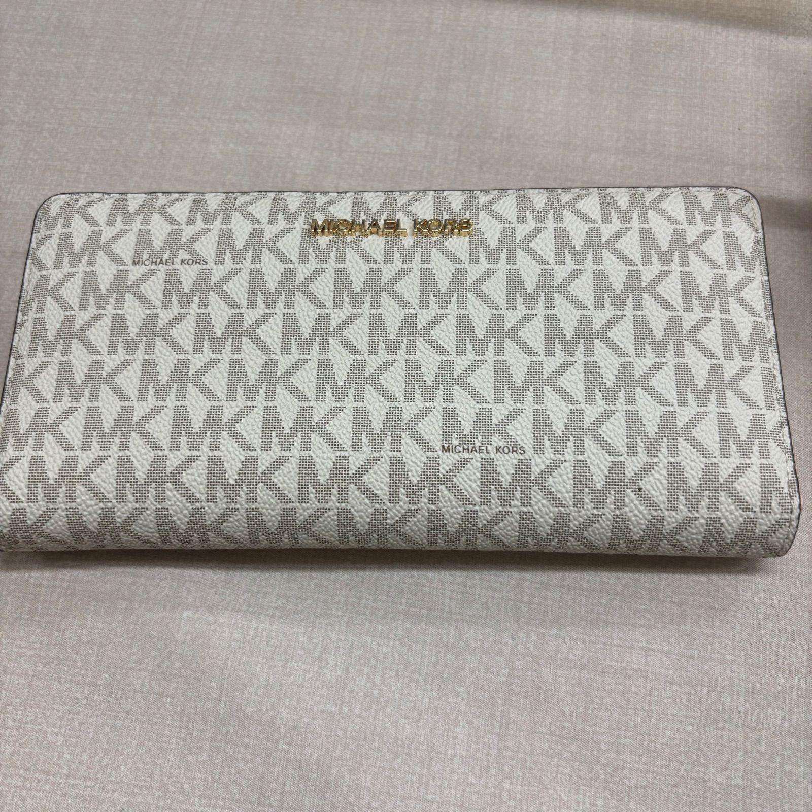 ◎ MICHAEL KORS マイケルコース 長財布 ロゴ総柄 ホワイト系 - メルカリ