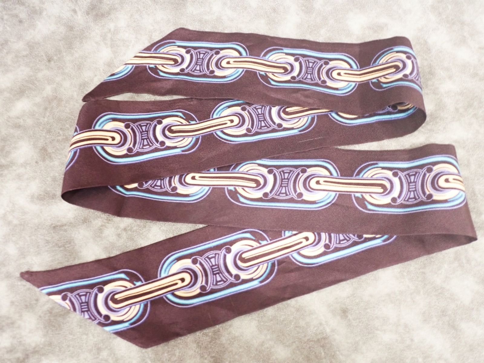 エルメス カレ90 ルドゥー・ヴィック・マグヌス ルイ14世 タグ付