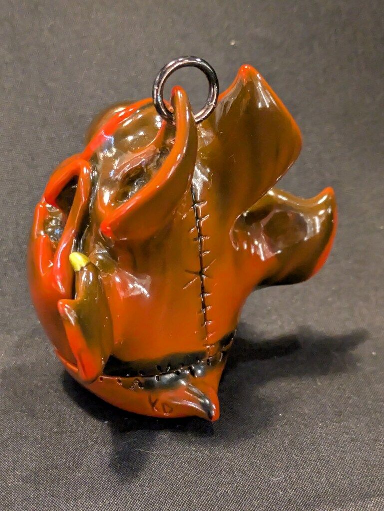 KAGEMARU DESIGNS チャイビー 黒赤マーブル成型/黄目 - メルカリ