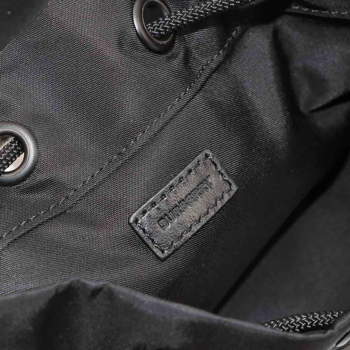 未使用 展示品 バーバリー BURBERRY ドローコード ポーチ ナイロン