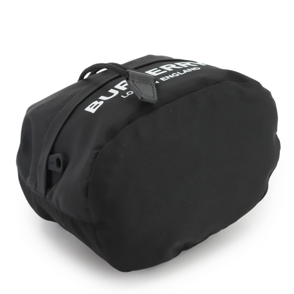 未使用●保管品●バーバリー　巾着　ドローコード ポーチ　ロゴ　ナイロン　ブラック 未使用 展示品 バーバリー BURBERRY ドローコード ポーチ ナイロン