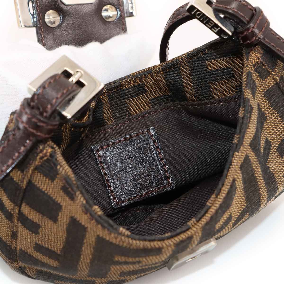 美品 フェンディ FENDI ズッカ ミニ クロワッサン ポーチ キャンバス