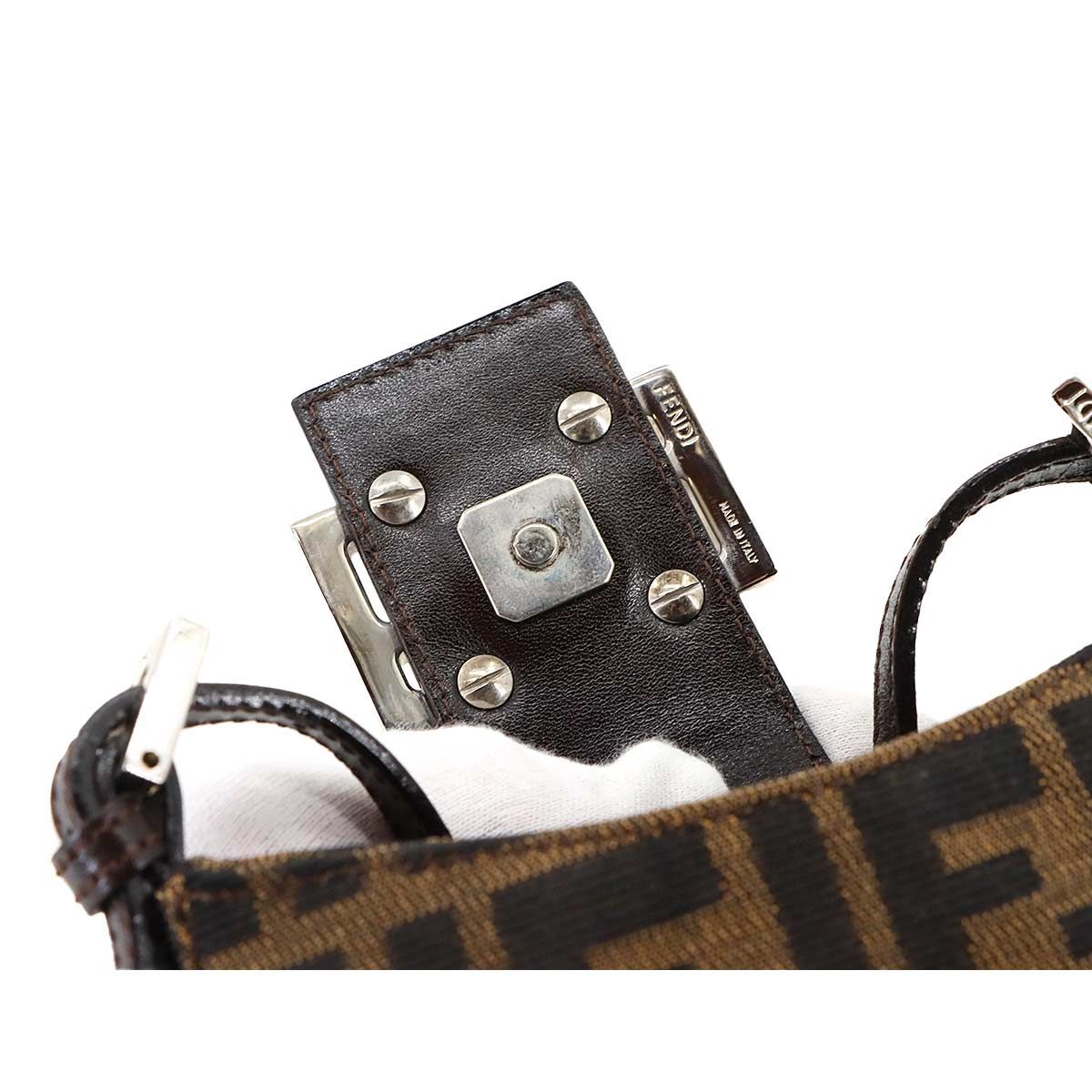 美品 フェンディ FENDI ズッカ ミニ クロワッサン ポーチ キャンバス