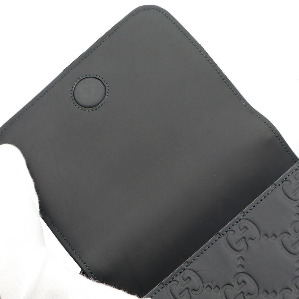 【未使用に近い】グッチ　ショルダーバッグ グッチ スーパーミニ ショルダーバッグ 斜め掛け GG ラバーエフェクト