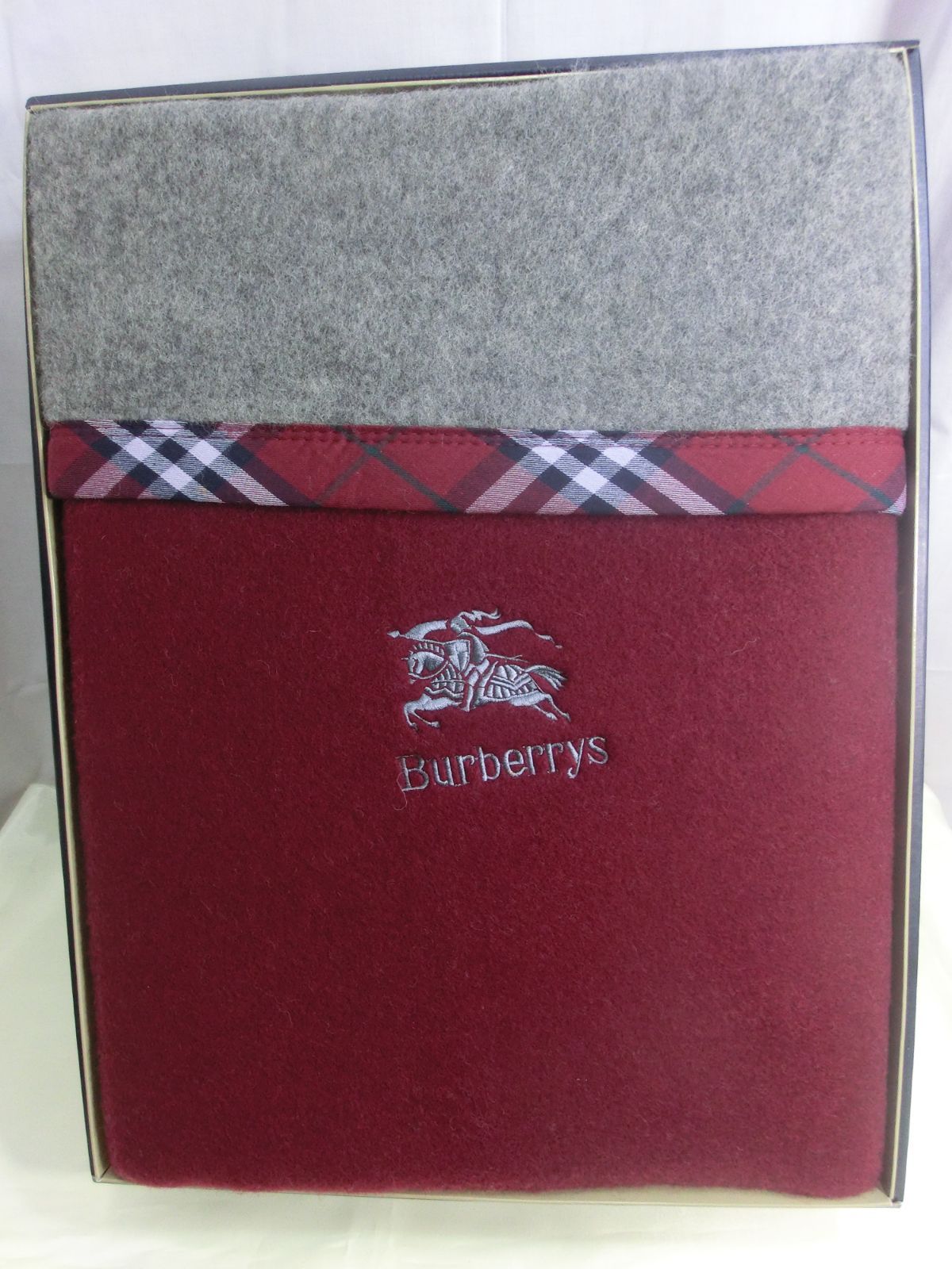 未使用品 Burberrys バーバリー 純毛毛布 ウール100% FSC 1001550