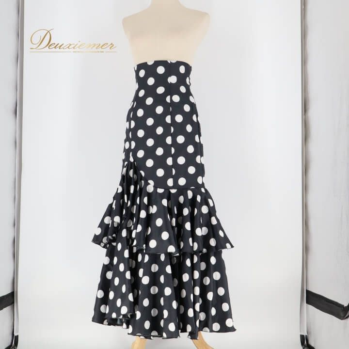 フラメンコ 衣装 ファルダ スカート 水玉 ドット 黒 白 ボランテ