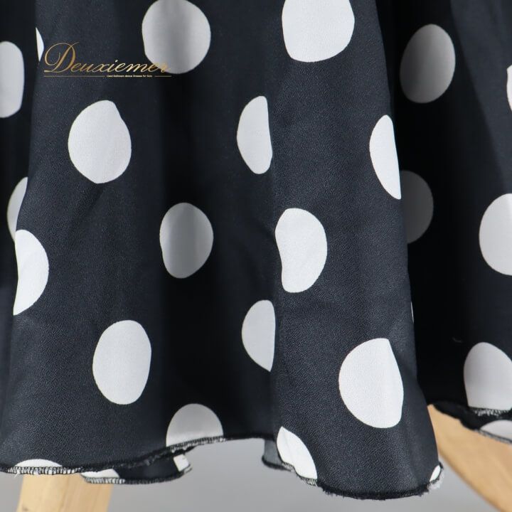 フラメンコ 衣装 ファルダ スカート 水玉 ドット 黒 白 ボランテ