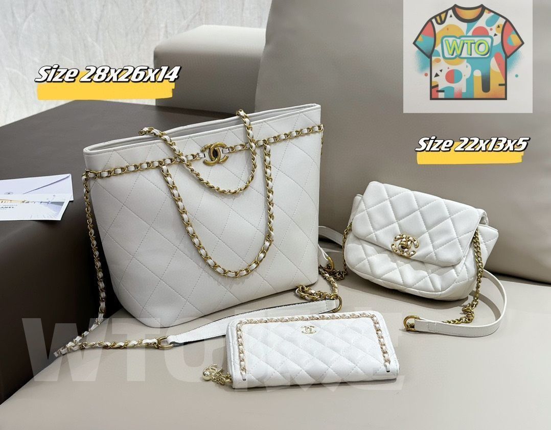 今週まで❤️美品　正規品　シャネル　CHANEL ニ枚セット シャネル2025年クリスマスコフレ「シャネル N°5」“彗星チャーム付き