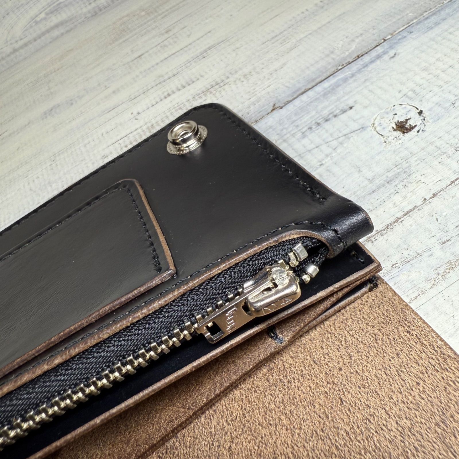 トラッカーウォレット ロング 3層】クロムエクセル 茶芯 TALON