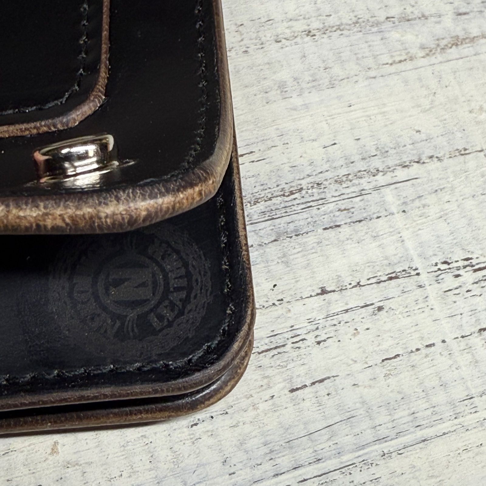 トラッカーウォレット ロング 3層】クロムエクセル 茶芯 TALON