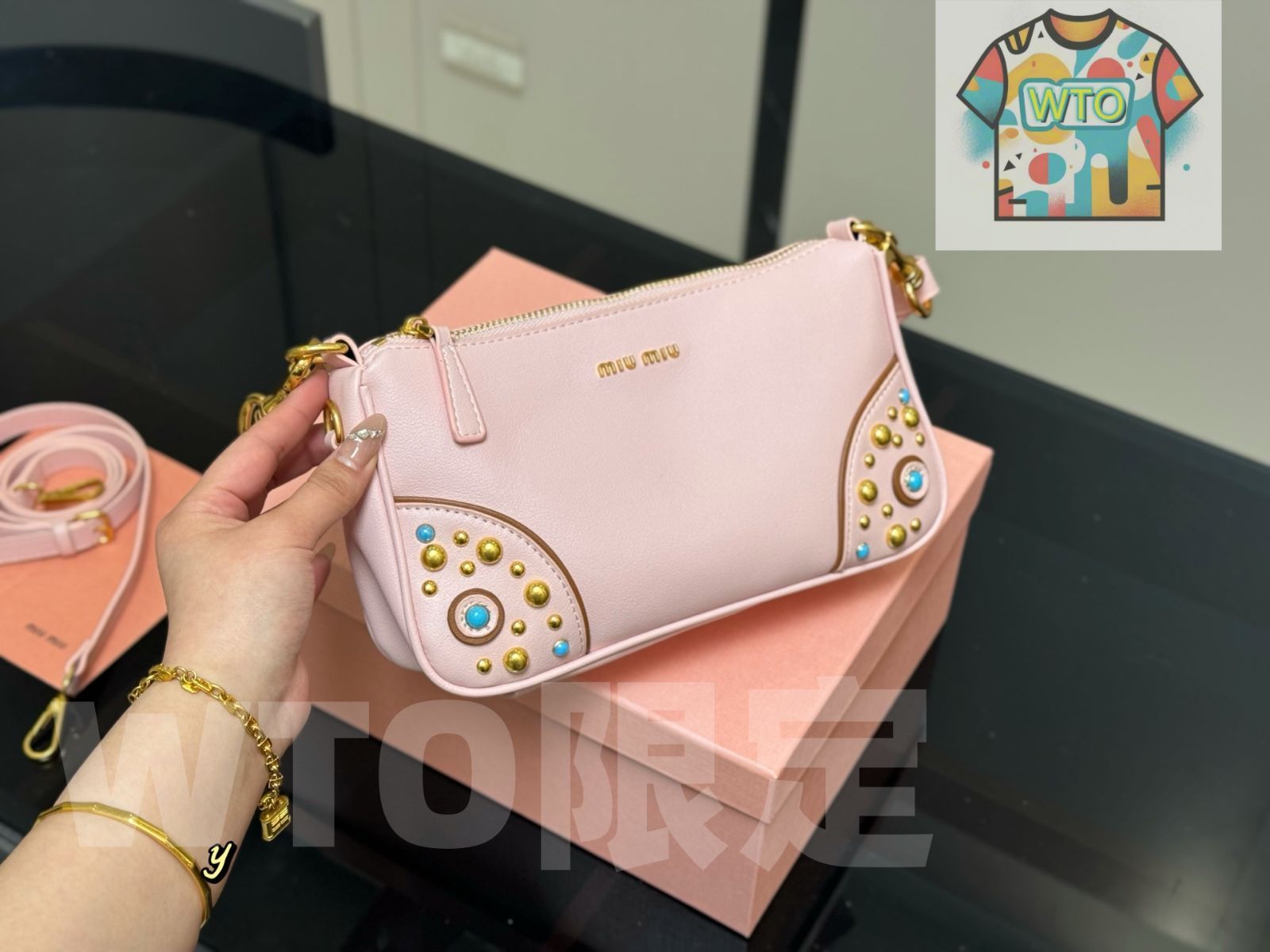 今日特価】MiuMiu ミュウミュウ 法棍バッグ（24×14cm） - メルカリ