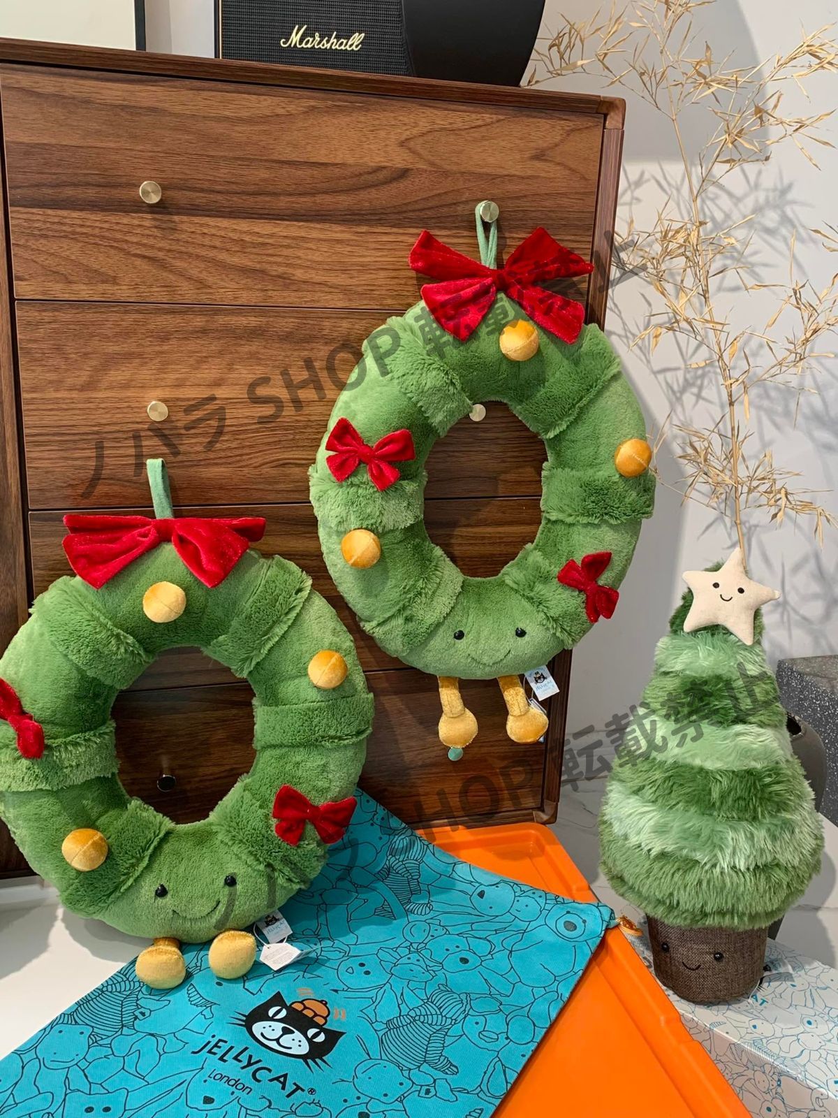 Jellycatジェリーキャットの楽しいクリスマスツリーとリース人形