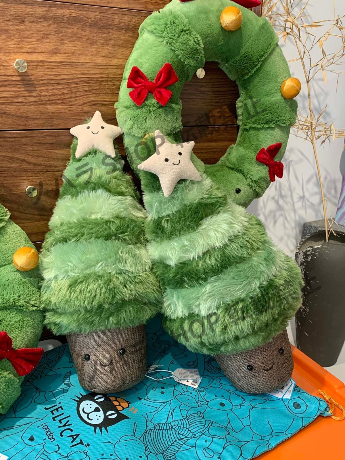 Jellycatジェリーキャットの楽しいクリスマスツリーとリース人形