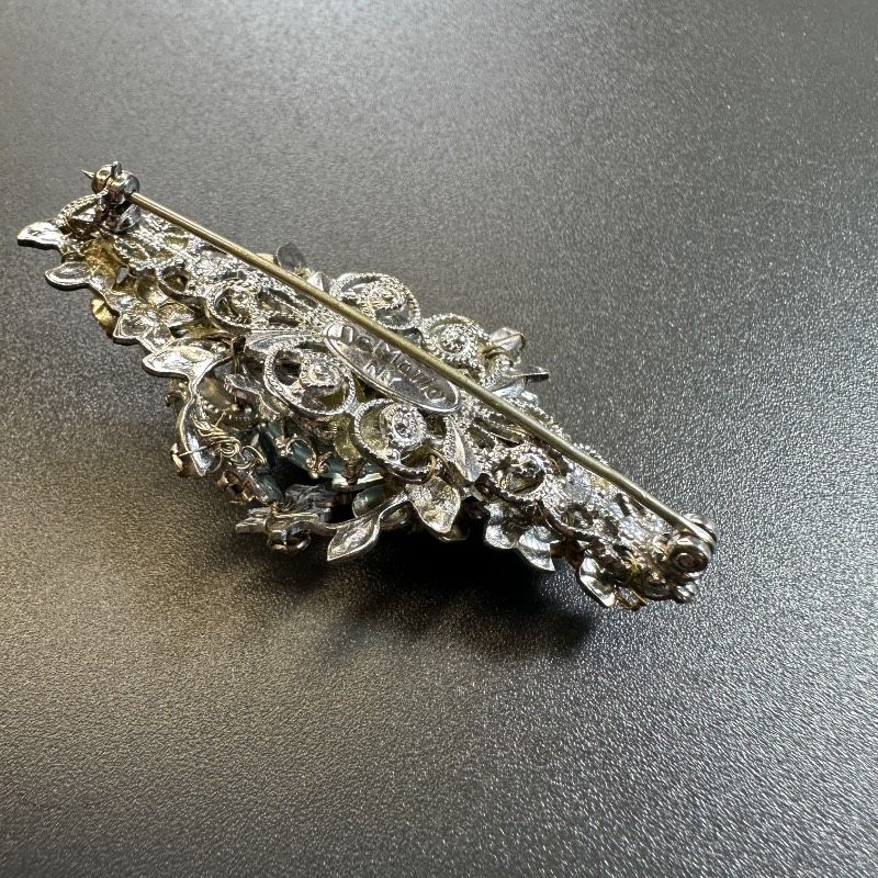 未使用品】ミキモト パール K18 菊紋 リーフ ブローチ 楽天市場